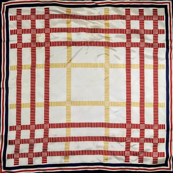 ❤️ Square Scarf #hundredsofscarves - Picture 1 of 6